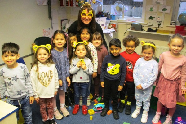 children dressed as pudsy bear